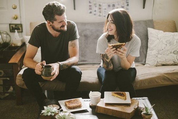 Virgo menginginkan pasangan yang bisa menjadi pendengar yang baik/Foto: id.pinterest.com/Odyssey