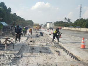Catat! Mulai 5 September Jalan Tol Jagorawi Arah Bogor Akan Diperbaiki
