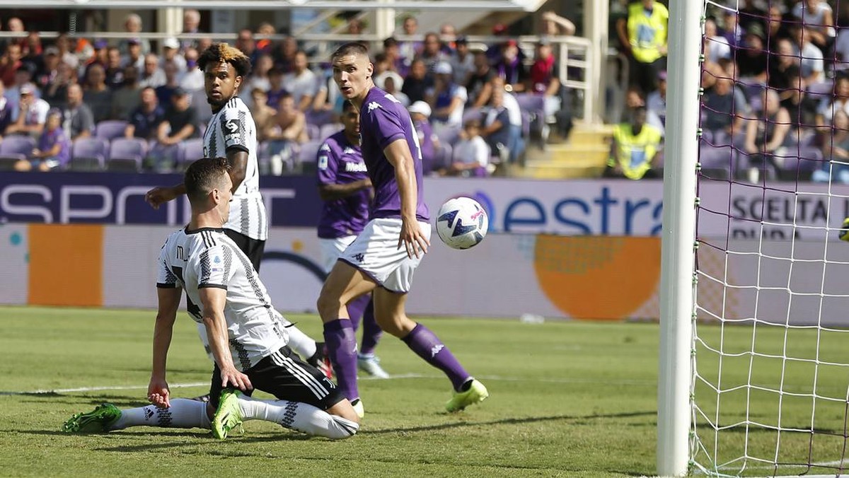 Juventus gagal meraih kemenangan saat bertandang ke markas Fiorentina. Foto: Getty Images/Gabriele Maltinti