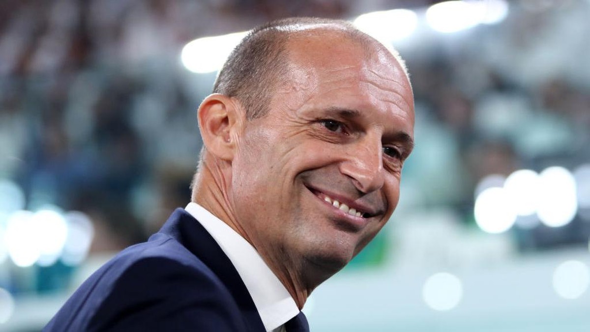 Allegri senang dengan aktivitas transfer Juventus di bursa musim panas lalu. Foto: DeFodi Images via Getty Images/DeFodi Images