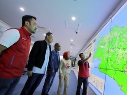 Pastikan Stok BBM Aman, Dirut Pertamina Pantau Langsung Command Center