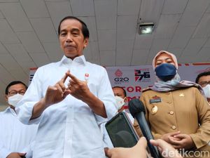 Jokowi Tinjau Penyaluran BLT BBM di Lampung: Tak Mungkin 100 Persen Tepat