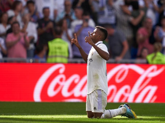 MADRID, SPAIN - SEPTEMBER 03: Rodrygo Silva De Goes of Real Madrid celebrates after scoring his team's second goal during the LaLiga Santander match between Real Madrid CF and Real Betis at Estadio Santiago Bernabeu on September 03, 2022 in Madrid, Spain. (Photo by Mateo Villalba/Quality Sport Images/Getty Images)