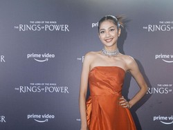 Gaya Mikha Tambayong di Premier Rings of Power, Dipuji Mirip Lisa Blackpink