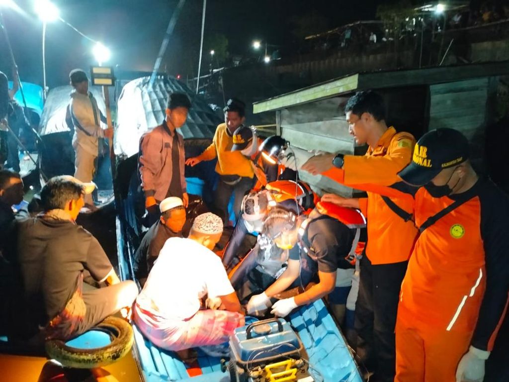 3 Hari Hilang Usai Alami Tabrakan Kapal, Pria di Kukar Ditemukan Tewas 3 Hari Hilang Usai Alami Tabrakan Kapal, Pria di Kukar Ditemukan Tewas