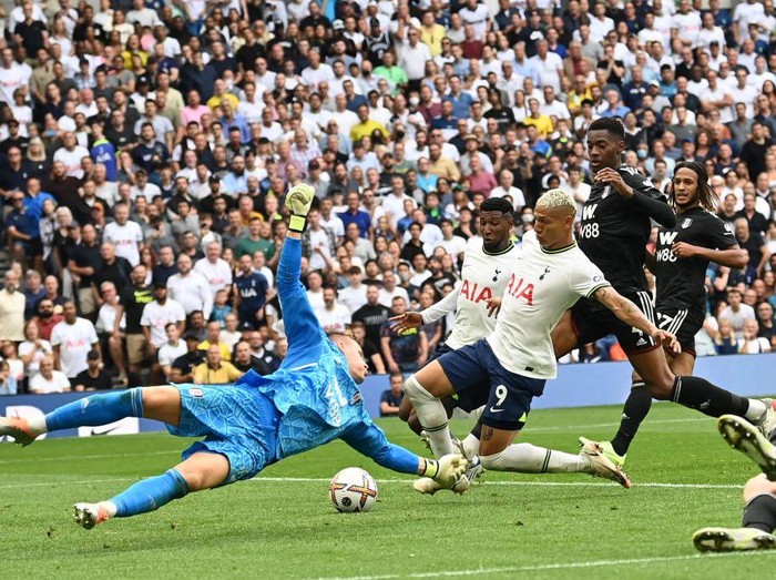 Tottenham Hotspur's Brazilian striker Richarlison (C) scores but his goal is disallowed after a VAR (Video Assistant Referee) review during the English Premier League football match between Tottenham Hotspur and Fulham at Tottenham Hotspur Stadium in London, on September 3, 2022. - - RESTRICTED TO EDITORIAL USE. No use with unauthorized audio, video, data, fixture lists, club/league logos or 'live' services. Online in-match use limited to 120 images. An additional 40 images may be used in extra time. No video emulation. Social media in-match use limited to 120 images. An additional 40 images may be used in extra time. No use in betting publications, games or single club/league/player publications. (Photo by Glyn KIRK / AFP) / RESTRICTED TO EDITORIAL USE. No use with unauthorized audio, video, data, fixture lists, club/league logos or 'live' services. Online in-match use limited to 120 images. An additional 40 images may be used in extra time. No video emulation. Social media in-match use limited to 120 images. An additional 40 images may be used in extra time. No use in betting publications, games or single club/league/player publications. / RESTRICTED TO EDITORIAL USE. No use with unauthorized audio, video, data, fixture lists, club/league logos or 'live' services. Online in-match use limited to 120 images. An additional 40 images may be used in extra time. No video emulation. Social media in-match use limited to 120 images. An additional 40 images may be used in extra time. No use in betting publications, games or single club/league/player publications. (Photo by GLYN KIRK/AFP via Getty Images)