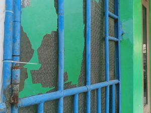 Aksi Lempar Batu Pesilat di Madiun, 1 Orang Luka-4 Rumah dan 5 Motor Rusak Aksi Lempar Batu Pesilat di Madiun, 1 Orang Luka-4 Rumah dan 5 Motor Rusak