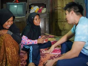 Baim Wong Tahan Tangis, Dituding Selalu Cari Untung dari Kesulitan Orang Lain Baim Wong Tahan Tangis, Dituding Selalu Cari Untung dari Kesulitan Orang Lain