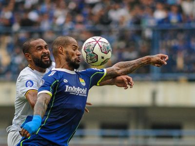 Debut Manis Luis Milla, Persib Bungkam RANS Nusantara FC 2-1