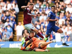 Mendy Dilanggar, Gol West Ham Pantas Dianulir