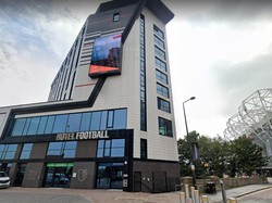 Hotel Sepakbola Milik Ryan Giggs-Gary Neville Rugi Bandar