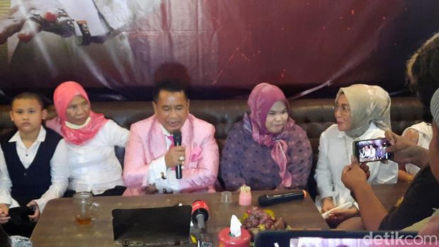 Hotman Paris saat memberikan di Palembang