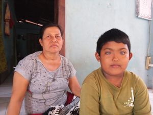 Kisah Bocah Bermata Biru dari Buleleng Kisah Bocah Bermata Biru dari Buleleng