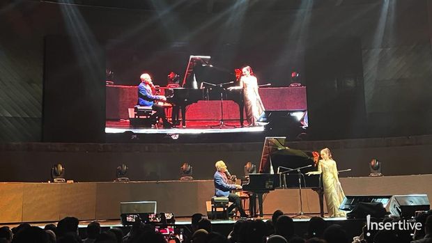 Konser Jim Brickman