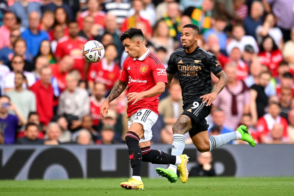 MANCHESTER, ENGLAND - SEPTEMBER 04: Lisandro Martinez of Manchester United is challenged by Gabriel Jesus of Arsenal during the Premier League match between Manchester United and Arsenal FC at Old Trafford on September 04, 2022 in Manchester, England. (Photo by Michael Regan/Getty Images)