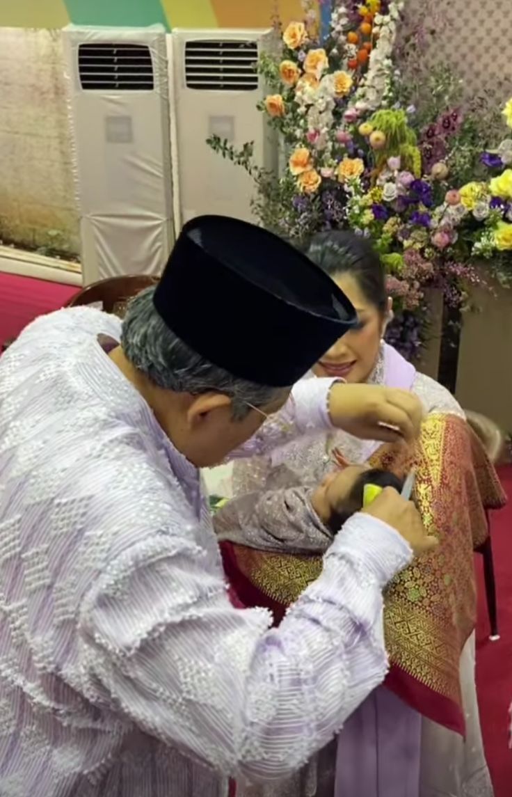 Momen Tasyakuran Putri Bungsu Ibas & Aliya