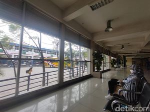 Penumpang di Terminal Bungurasih Kaget Tarif Bus Naik Hampir 2 Kali Lipat