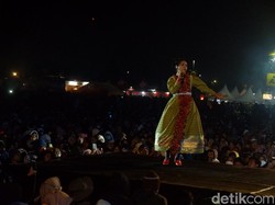 Sensasi Konser Musik dengan Suhu Nyaris 0 Derajat Dieng Culture Festival