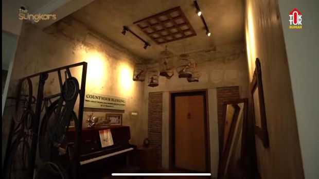 Rumah Zaskia Adya Mecca dan Hanung Bramantyo