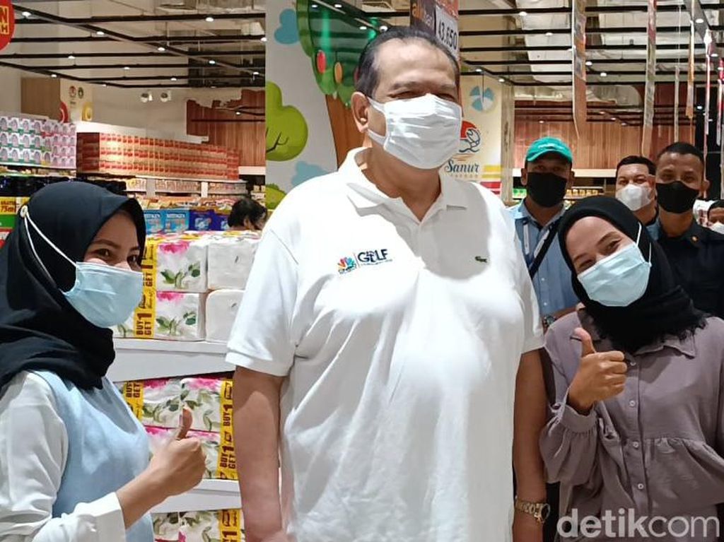 Kunjungi Transmart Medan, CT Diminta Pengunjung Foto Bareng