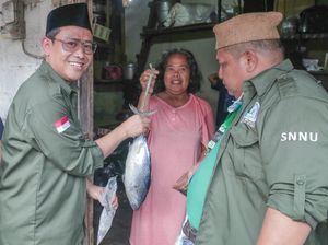Satu Ton Ikan Disebar Nelayan NU, Begini Momennya
