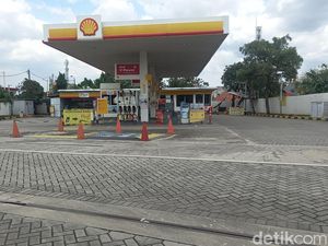 Alasan Shell Ogah Jual Bensin RON 90 Lagi Alasan Shell Ogah Jual Bensin RON 90 Lagi