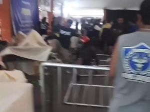 Penukaran Tiket Persib Bandung Vs RANS Nusantara Rusuh!