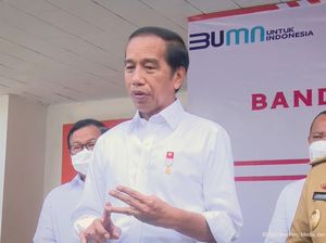 Tentang BLT yang Diserahkan Jokowi hingga Alasan Harga BBM Naik Tentang BLT yang Diserahkan Jokowi hingga Alasan Harga BBM Naik