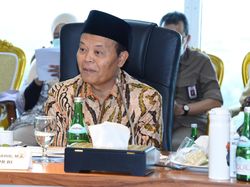 Tembok MTsN 19 Jakarta Roboh, HNW Minta Penyaluran Bantuan Dipercepat