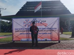 Walkot Idris Resmi Buka DEPOKPOP: Jangan Latah Fashion Week Walkot Idris Resmi Buka DEPOKPOP: Jangan Latah Fashion Week