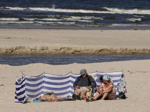 Begini Cara Mengakhiri Musim Panas di Polandia, Rebahan-Sepedaan