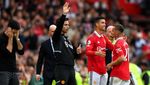 Senyum Cristiano Ronaldo yang Kembali Jadi Pemain Pengganti