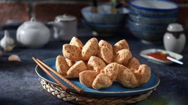 20 Bakso Goreng Halal yang Kriuk Renyah Ada di Tempat Ini
