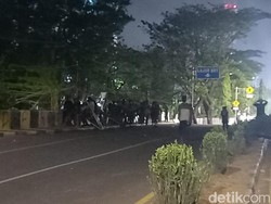 Warga di Makassar Tawuran Saat Jalan Urip Sumoharjo Ditutup Mahasiswa