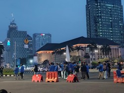 Sempat Ricuh, Massa Demo Tolak Kenaikan BBM di Patung Kuda Bubar