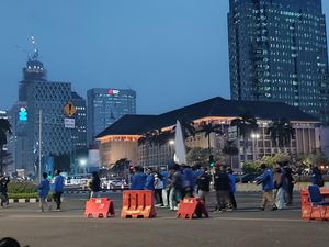 Massa Demo Tolak Kenaikan BBM Bubarkan Diri Usai Sampaikan Sikap Massa Demo Tolak Kenaikan BBM Bubarkan Diri Usai Sampaikan Sikap