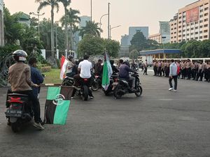 Pedemo Tolak Kenaikan Harga BBM di Depan DPR Bubar, Lalin Kembali Lancar