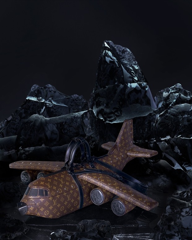 LV airplane bag/