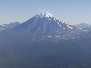 Tentang Gunung Klyuchevskaya Sopka yang Meletus Usai Gempa Rusia Tentang Gunung Klyuchevskaya Sopka yang Meletus Usai Gempa Rusia
