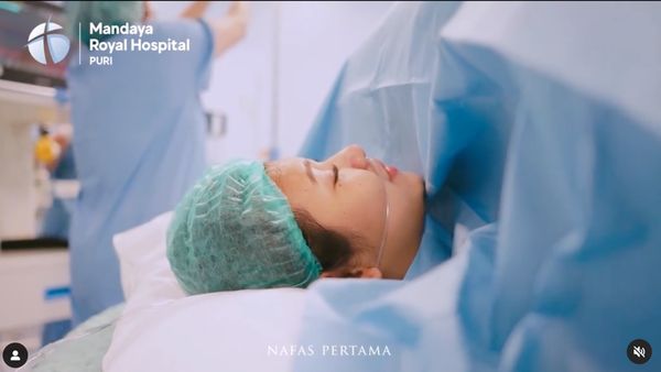 8 Momen Indah Permatasari Lahirkan Anak Pertama, Haru Didampingi Arie Kriting