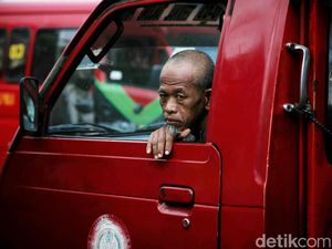 Potret Sopir Angkot Setelah Pemerintah Naikkan Harga BBM