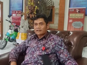 Polemik Angkutan Online Vs Pangkalan di Bali Polemik Angkutan Online Vs Pangkalan di Bali