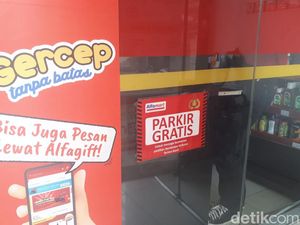 Ada Tukang Parkir di Alfamidi Padahal Harusnya Gratis, Perusahaan Buka Suara Ada Tukang Parkir di Alfamidi Padahal Harusnya Gratis, Perusahaan Buka Suara