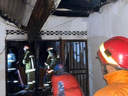 Ditinggal Pergi Penghuni, Rumah di Kampung Arab Puncak Bogor Kebakaran