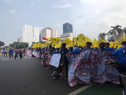 Ini Tuntutan Massa Demo Tolak Kenaikan BBM di Patung Kuda Jakpus