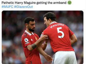 Harry Maguire Didesak Tanggalkan Ban Kapten MU Harry Maguire Didesak Tanggalkan Ban Kapten MU