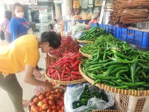 Pedagang Bumbu Pasar Badung: Pendapatan Merosot, Sekarang Rp 1 Juta Pedagang Bumbu Pasar Badung: Pendapatan Merosot, Sekarang Rp 1 Juta