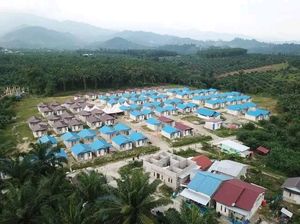 Penyintas Banjir Bandang Luwu Utara Terima Bantuan 594 Hunian Tetap Penyintas Banjir Bandang Luwu Utara Terima Bantuan 594 Hunian Tetap