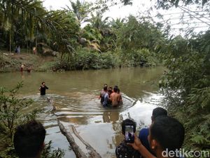 Wanita di Madina Tewas Diterkam Buaya Saat Cuci Piring di Sungai