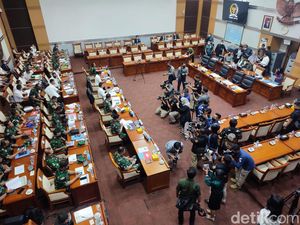 Legislator di Depan Jenderal Andika: Mau Manggung Jadi Capres?